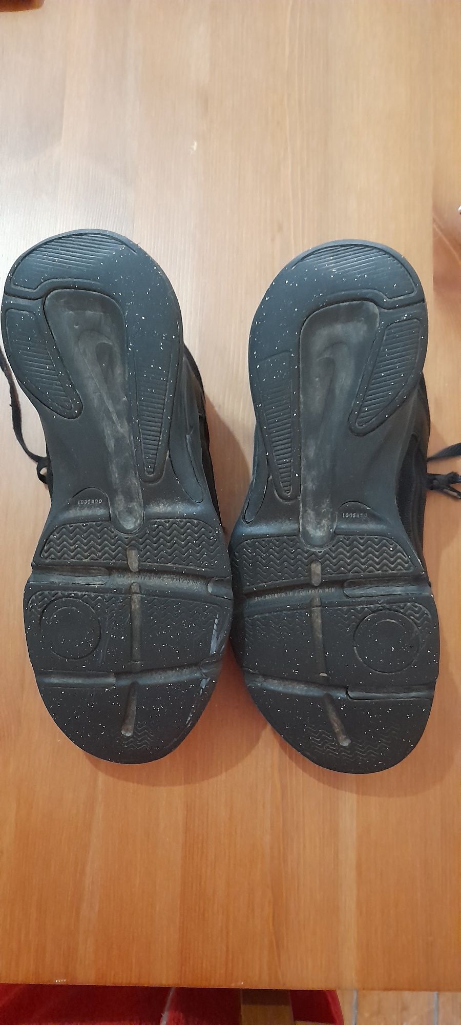 Sapatlhas Nike como novas