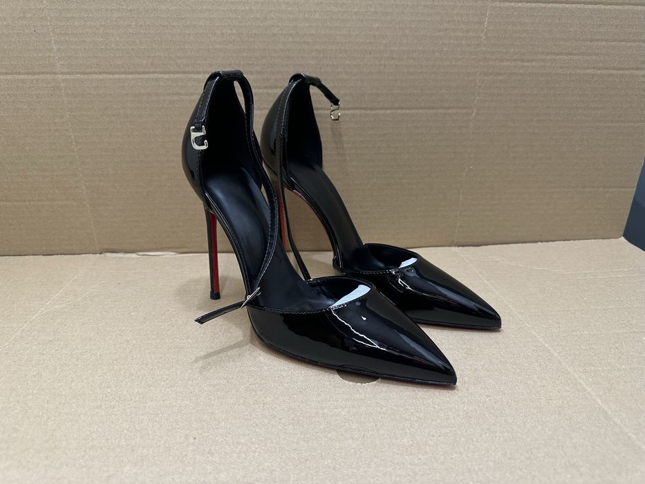 Czarne lakierowane szpilki