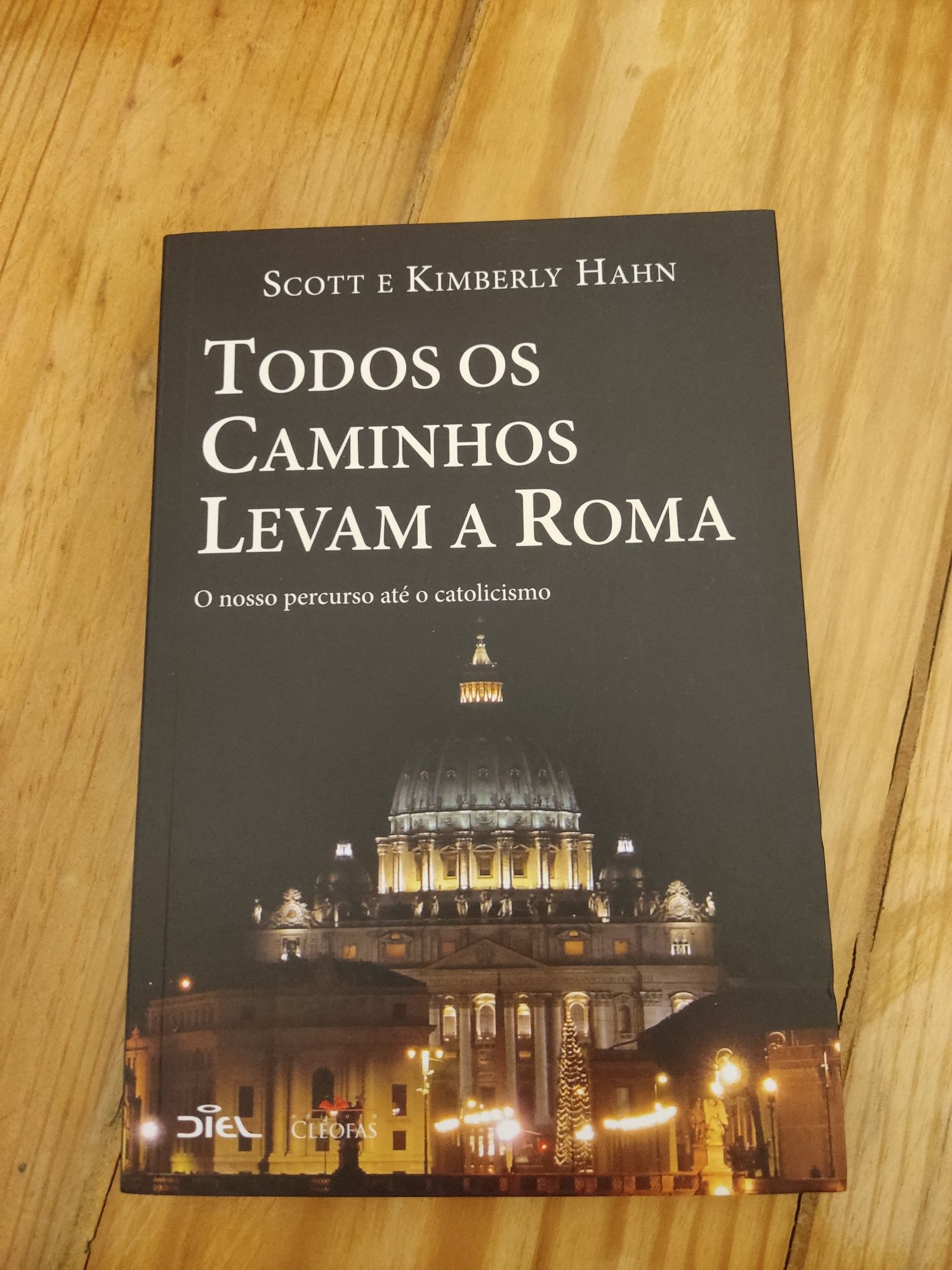 Livro "Todos os Caminhos Levam a Roma"