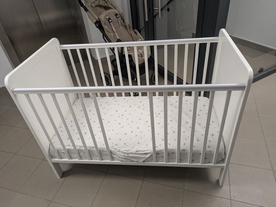 Łóżeczko niemowlęce dziecięce woodies 120x60 z metaracem  stan idealny