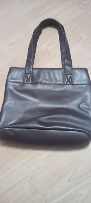 Fioletowa śliwkowa torebka