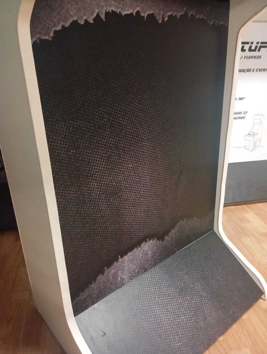 Maquina Arcade Black & White