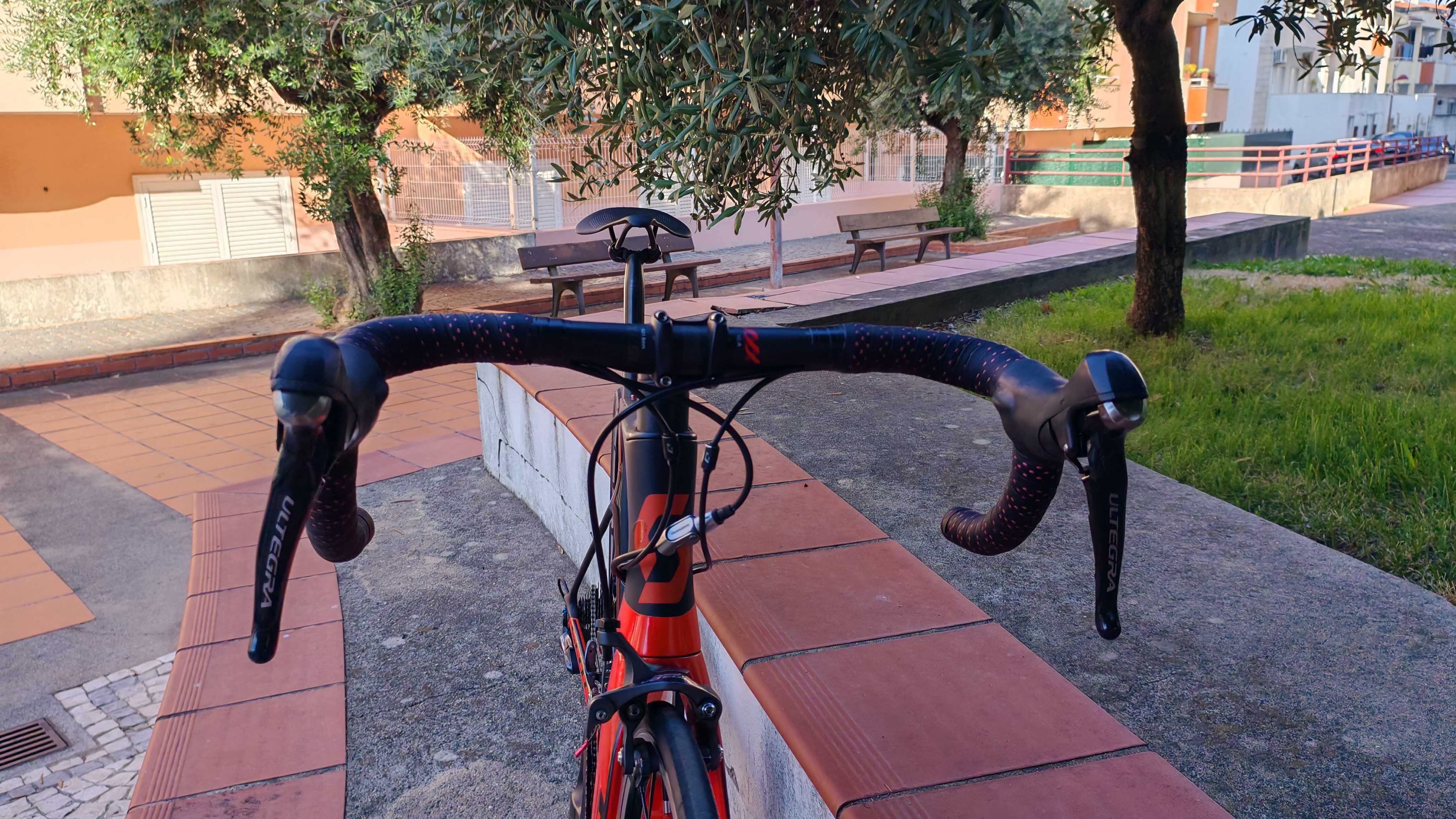 Scott Foil 20 com Mavic Ksyrium Yksion K10, Ultegra 11v (6.9 Kg)