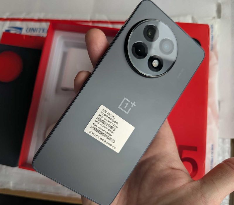 Новий OnePlus Ace 5 12/256 gb Snapdragon 8 Gen3 80W ігровий потужний