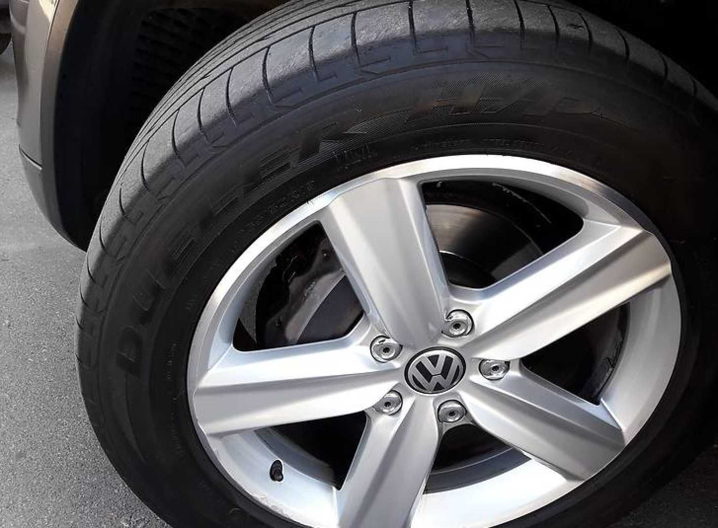 Volkswagen Touareg 3,0D,  80000км !!!  цена снижена !!!