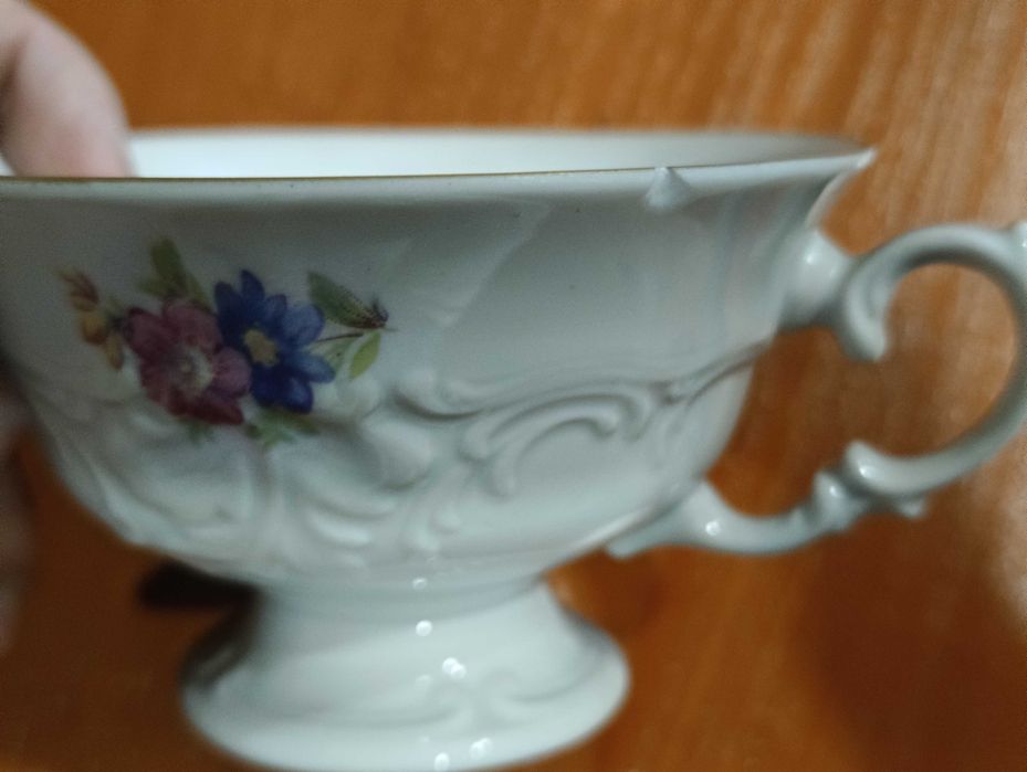 Dzbanek z filiżankami