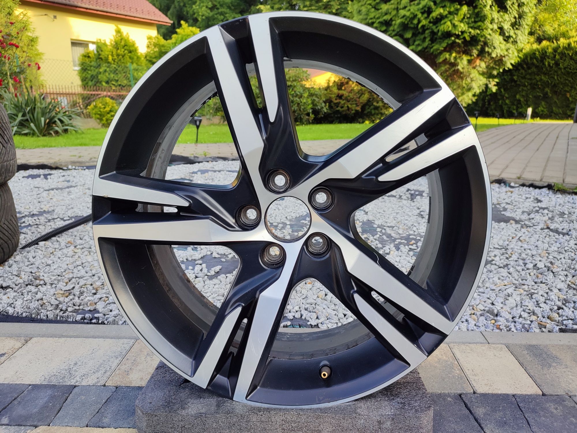 Felga pojedynka 1szt Volvo XC60 XC90 19cali 7.5J Et50.5 5x108 b.ladna