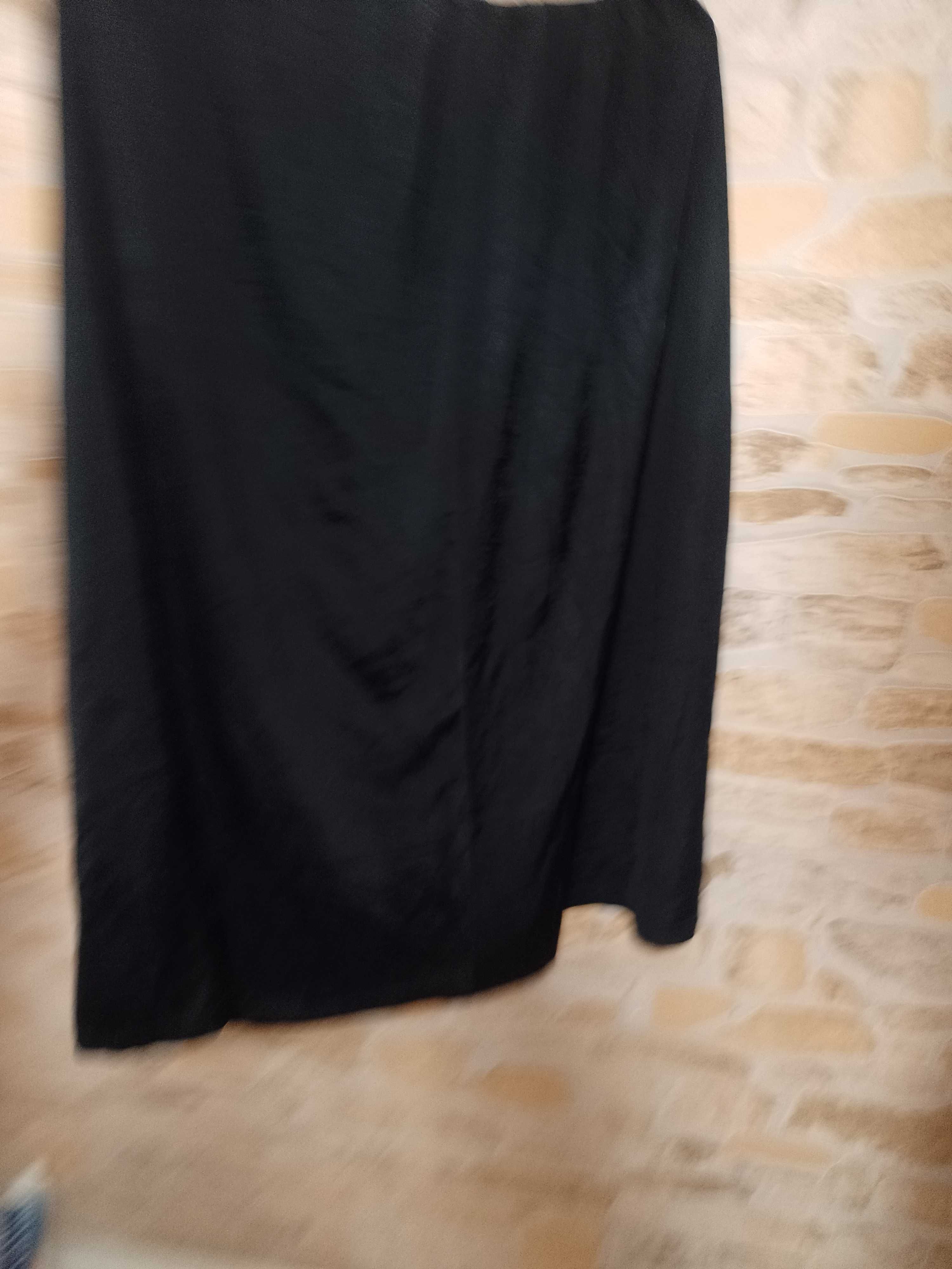 (46/3XL)Czarna półhalka halka z Londynu