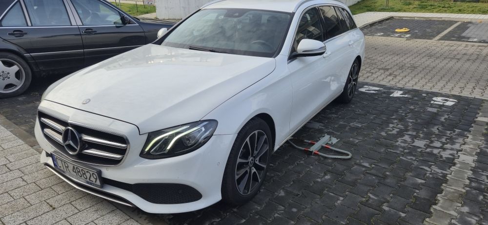 Sprzedam Mercedesa W213 E220