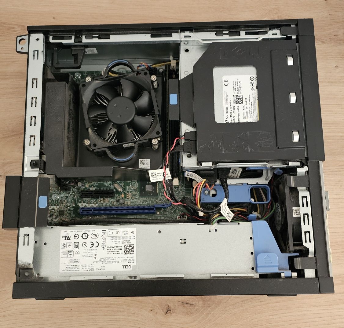 Komputer Stacjonarny Dell Optiplex 7020  / 500GB / 4GB ram