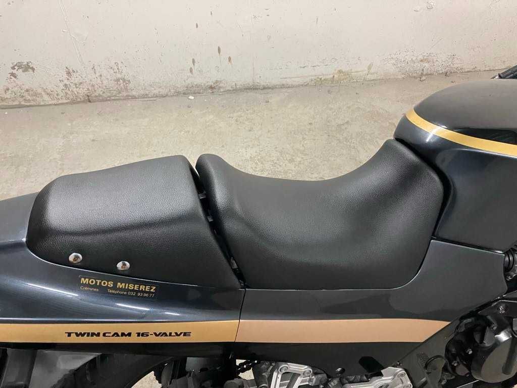 Kawasaki GPZ 600R