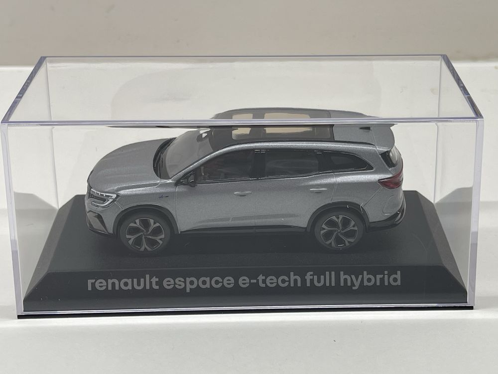 Model modelik miniatura Renault Espace VI 2023 Alpine Norev 1:43