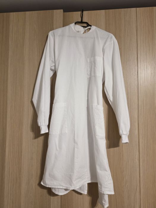 Fartuch medyczny anatomiczny zabiegowy Rozmiar M