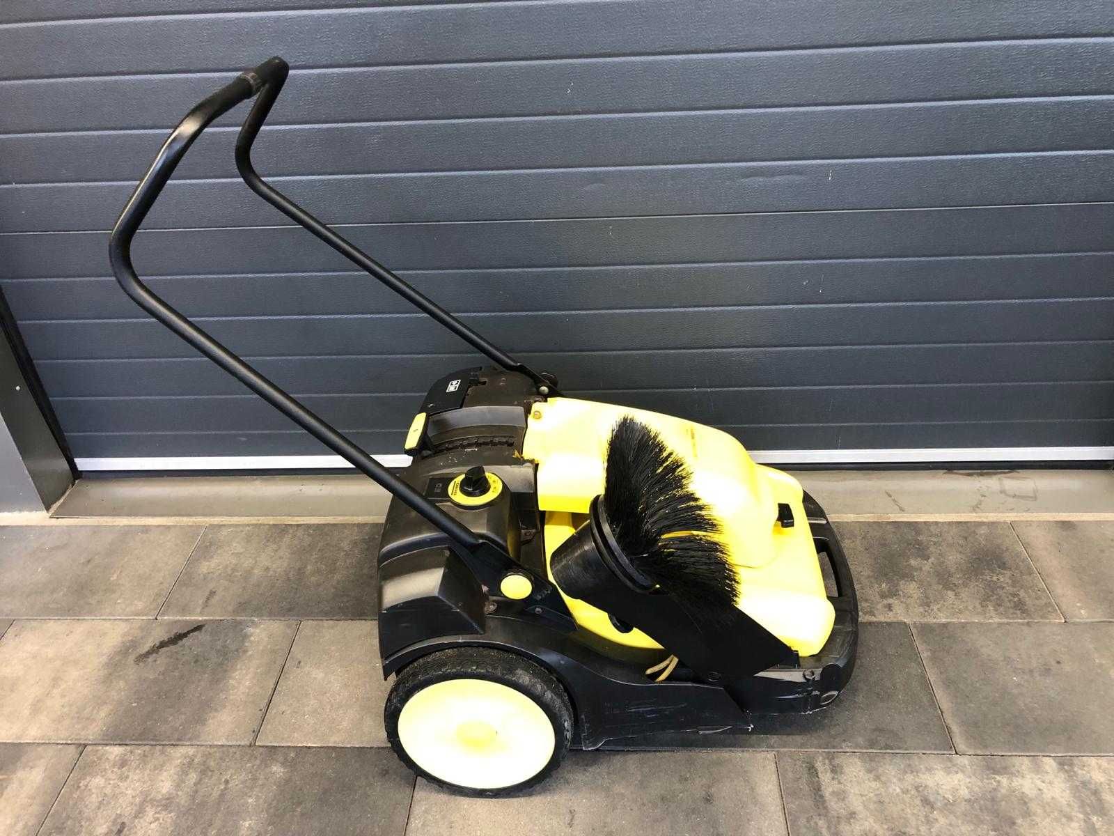 Elektryczna zamiatarka Karcher KM 70/30 C