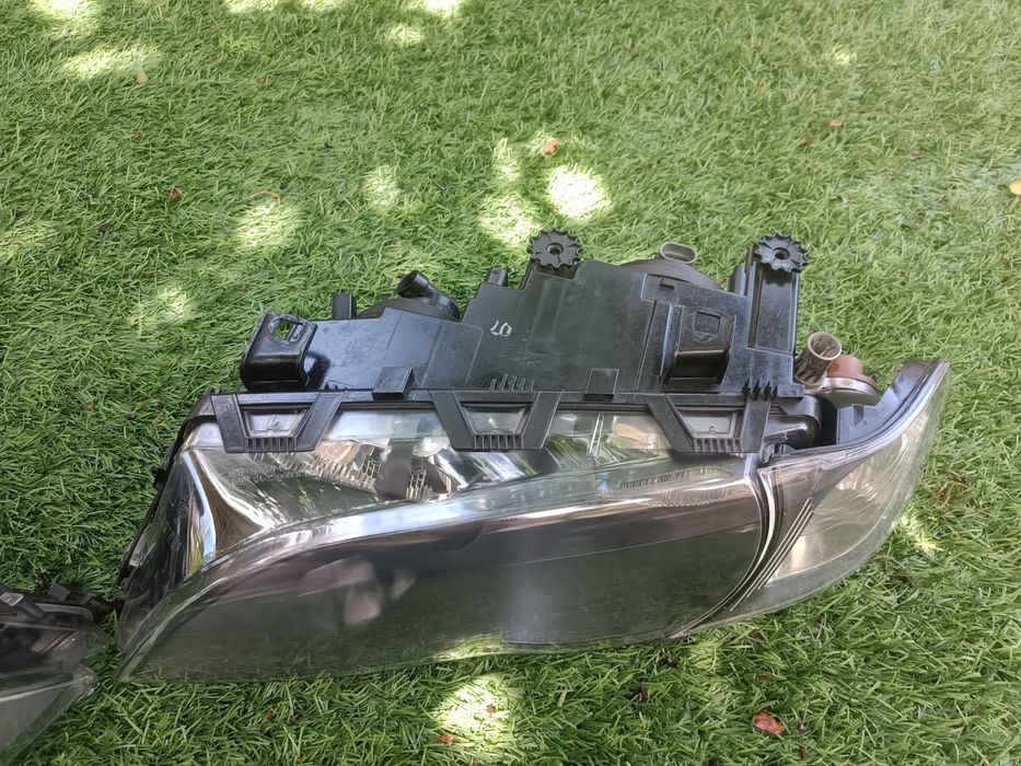 Conjunto de óticas e piscas bmw E46 Sedan ou touring
Material usado m