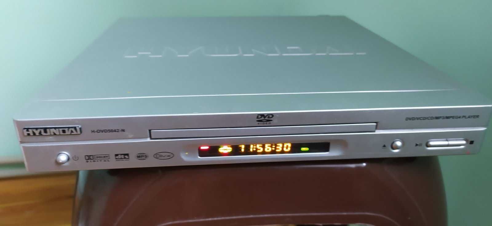 CD/DVD/VCD/MP3/MPEG4 плеєр Hyundai H-DVD5042N