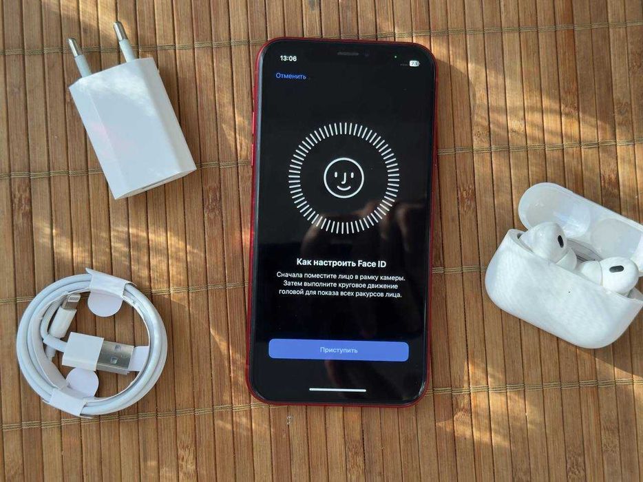 iPhone XR Product RED. Комплект