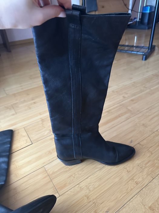 Шкіряні казаки Massimo Dutti