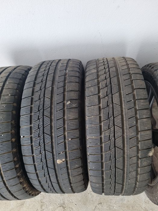 Opony zimowe 225/45/17 felgi 17 5x112