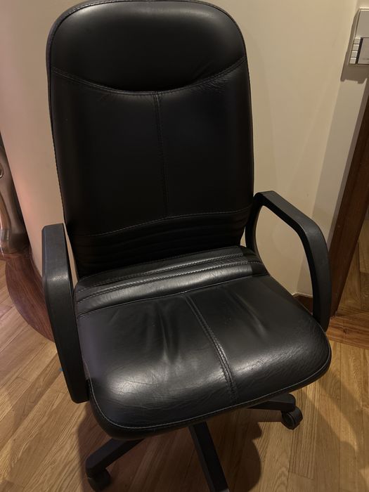 Cadeira de escritorio como nova