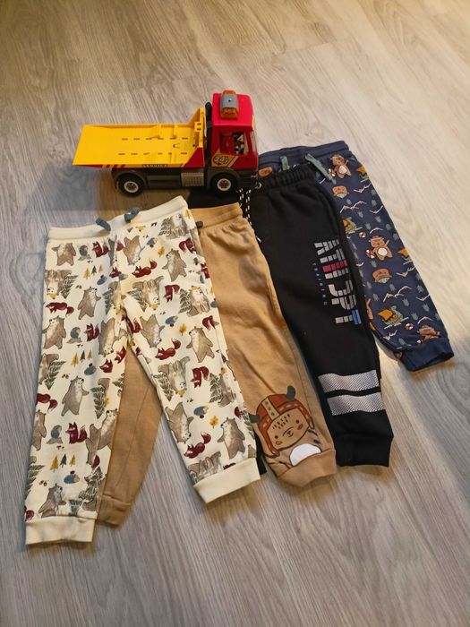 Zestaw ubrań paka ubranek 98-104 Next, Reserved, 5.10.15