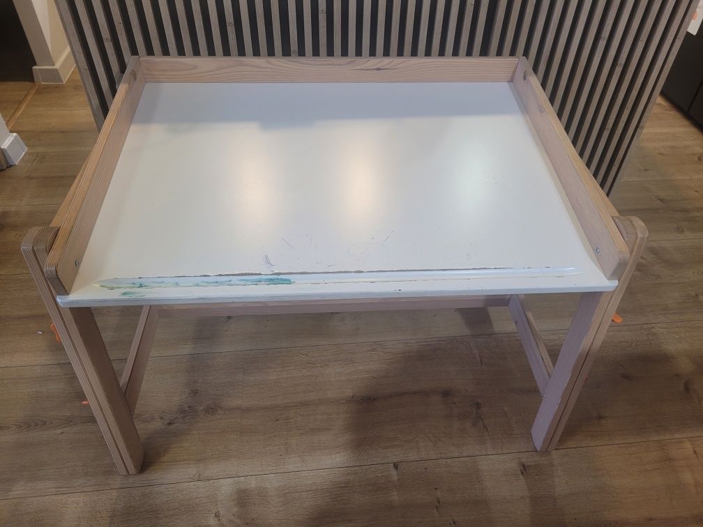 Biurko dla dziecka drewniane Flisat Ikea z pojemnikami