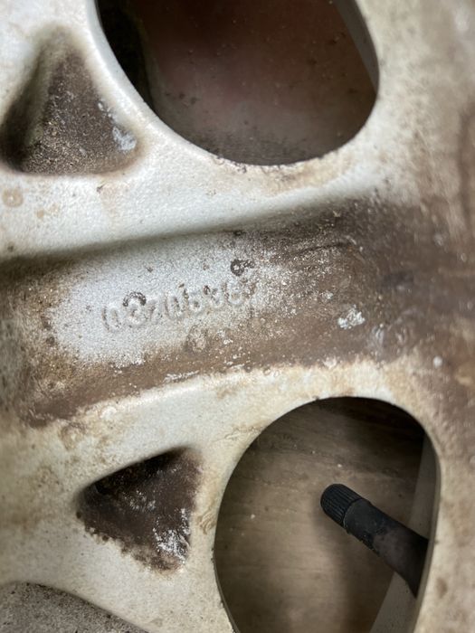 Диски легко-сплавні r15mersedes