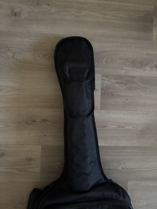 Чехол для гитары в идеально состоянии