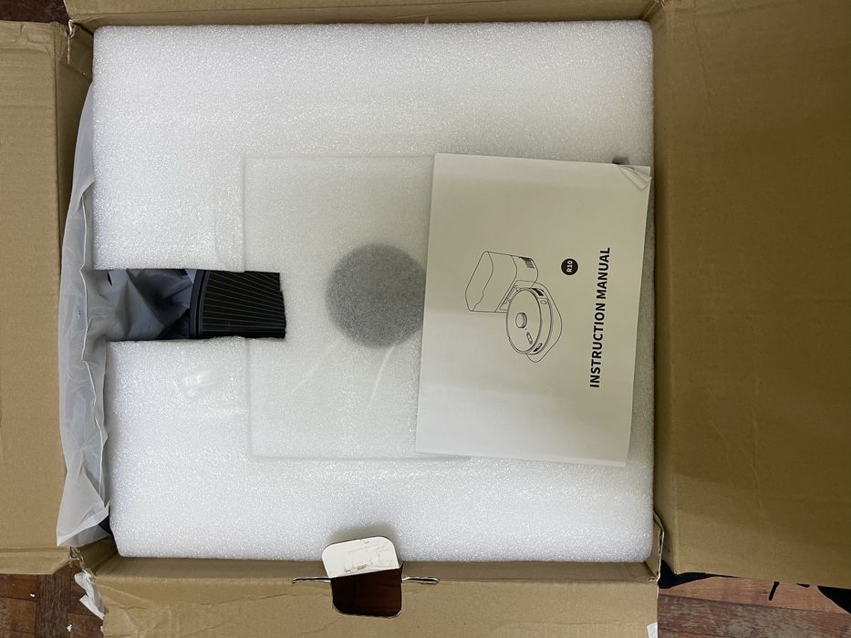 Робот пилосос Redkey R10