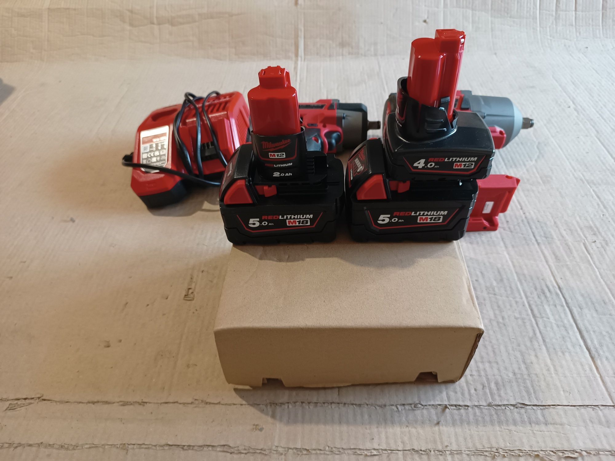 MILWAUKEE M18 ONEFHIWT 12. M18 FMTIW2F12 Milwaukee M18 B5 5.0 AH 2шт.