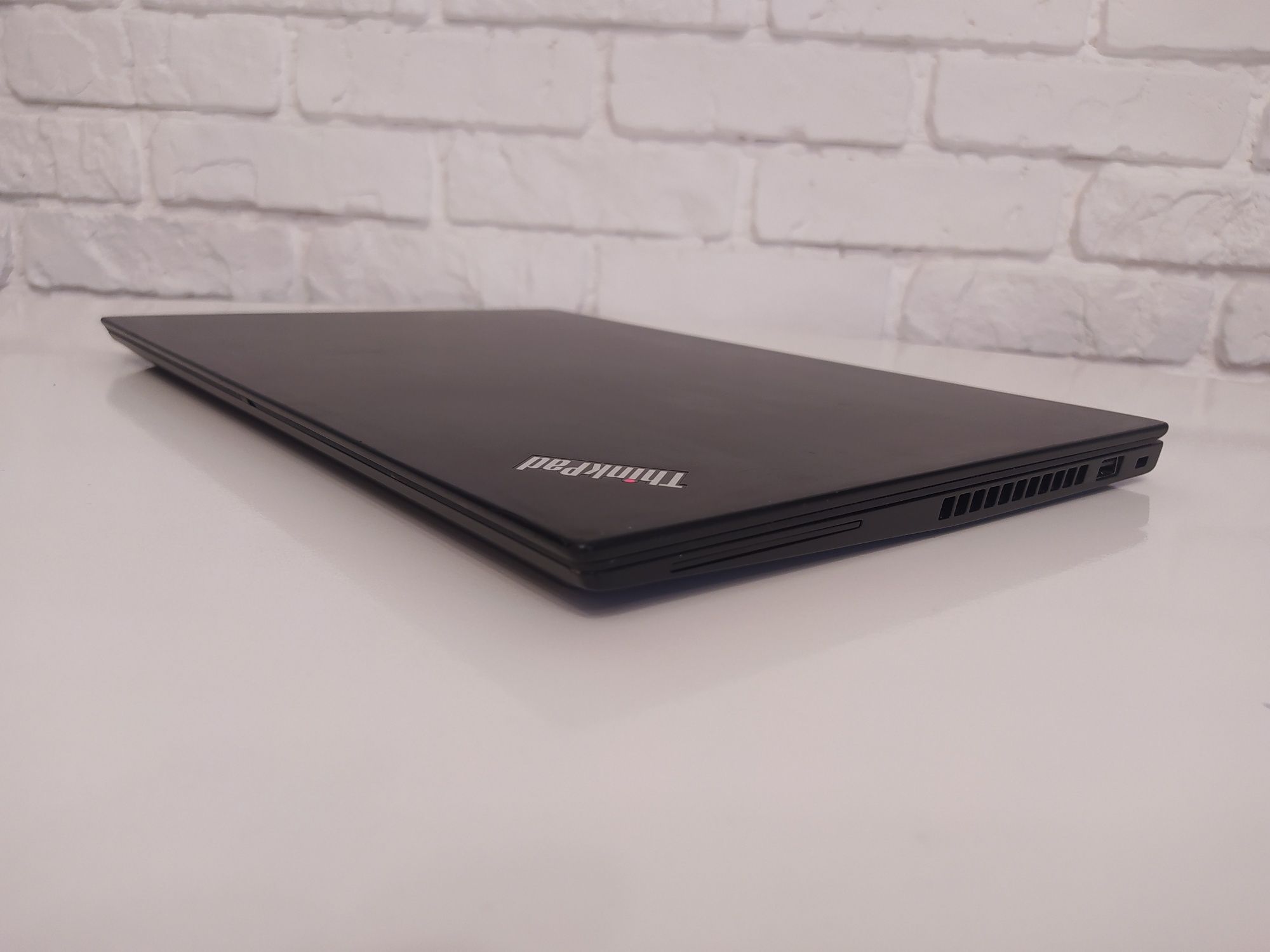LENOVO ThinkPad T490s/14"FHD IPS/i7-8665U/8Gb/512Gb