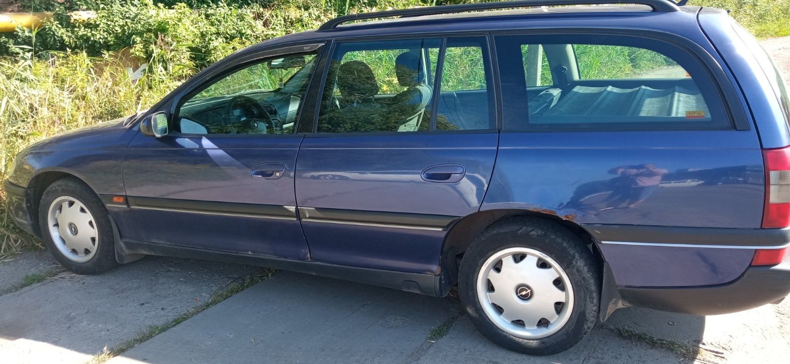 Opel Omega 3.0 (1997)