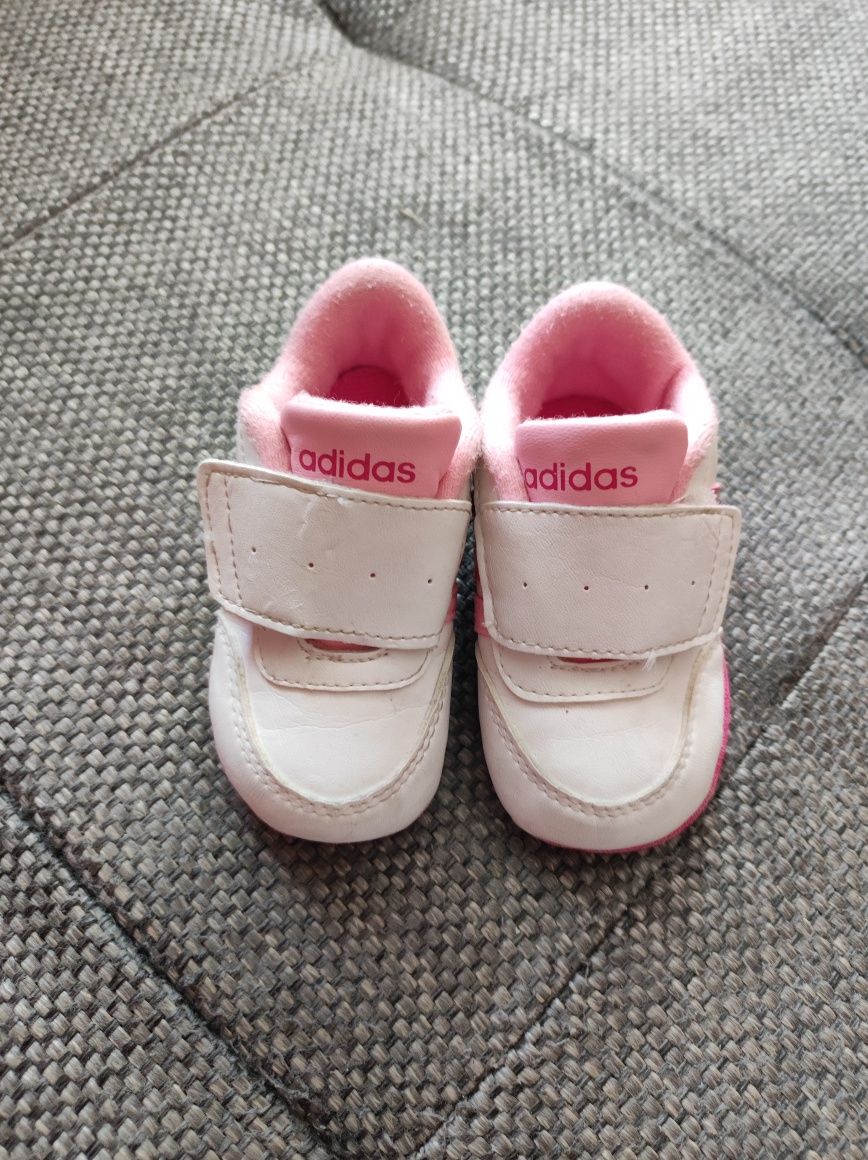 Buty adidaski dziewczęce