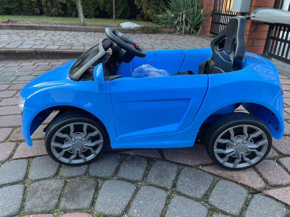 Auto na akumulator G21 4 SILNIKI BUJAK LEDY PILOT samochód dla dzieci