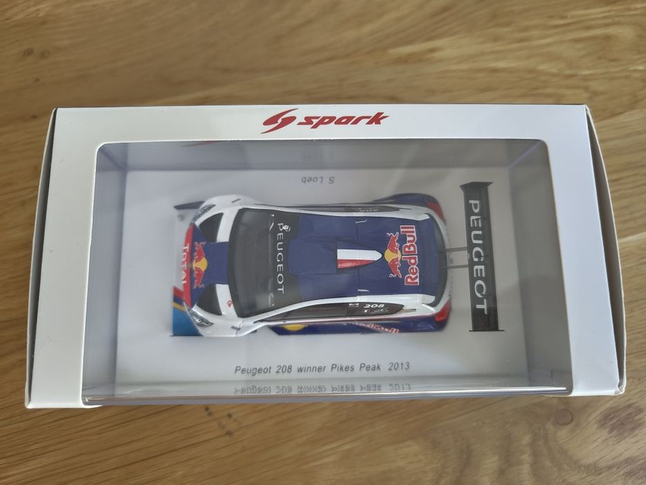 Peugeot 208 T16 Pikes Peak – Sébastien Loeb, Winner 2013 (Spark, 1:43)