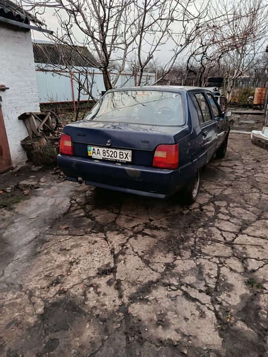 Продам славуту 2010 года выпуска инжектор на полном исправном ходу