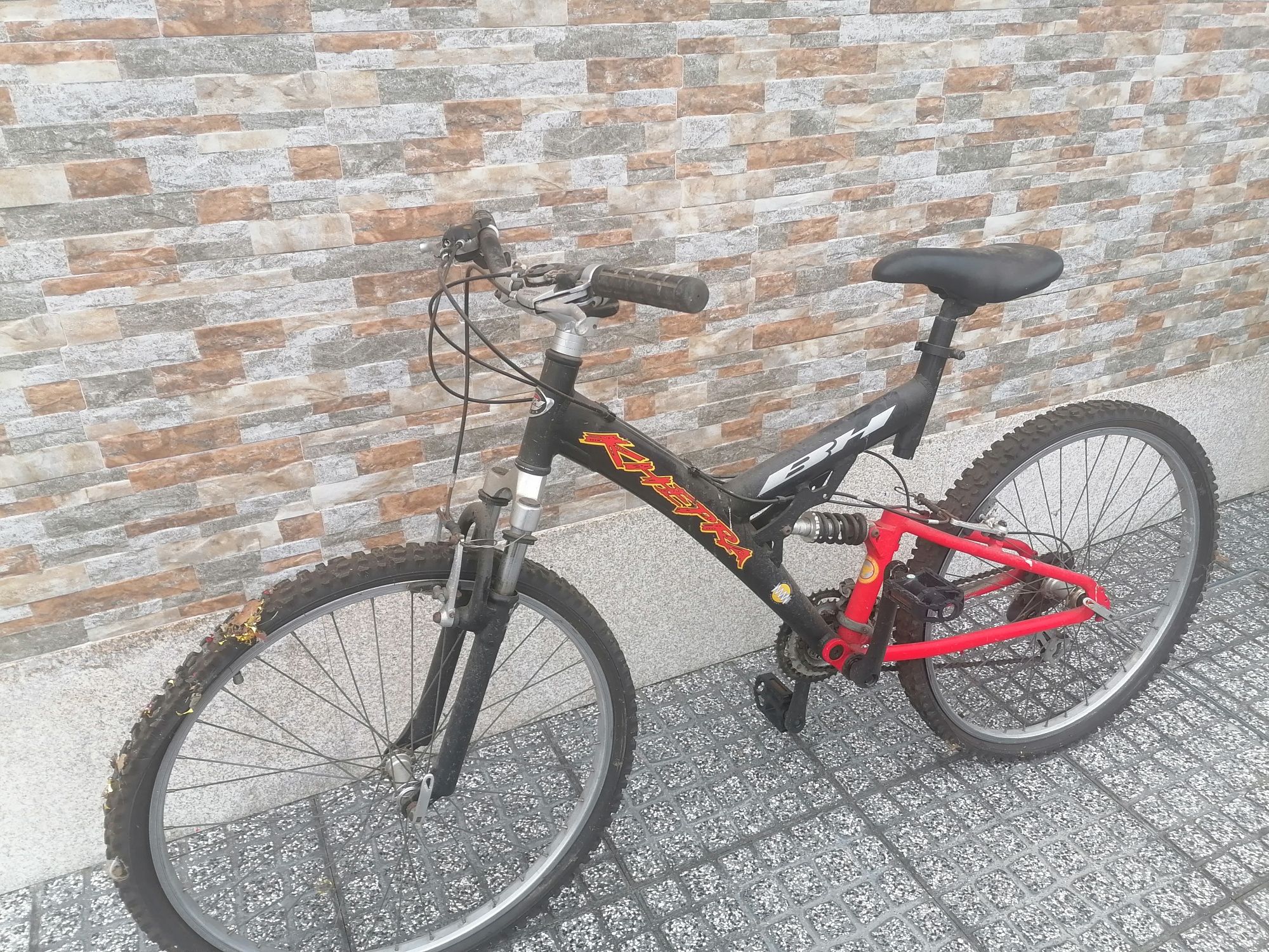 Bicicleta BH 26 para desocupar