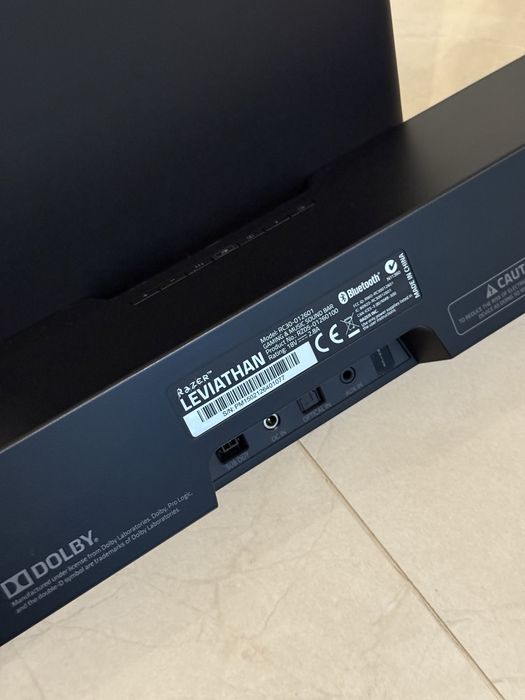 Razer Leviathan V1 (soundbar + subwoofer)