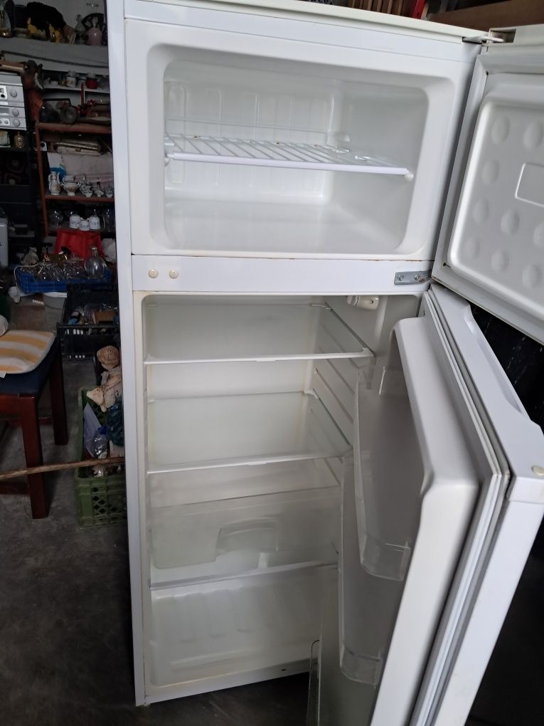 Frigorifico com congelador