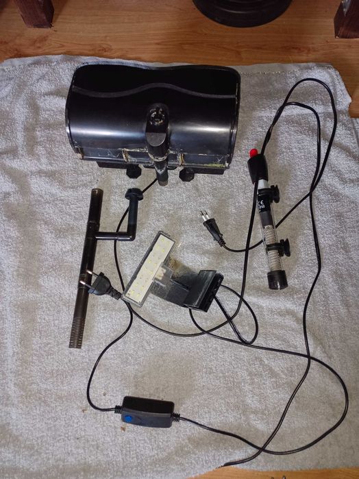 Zestaw do akwarium - filtr, grzałka, lampka