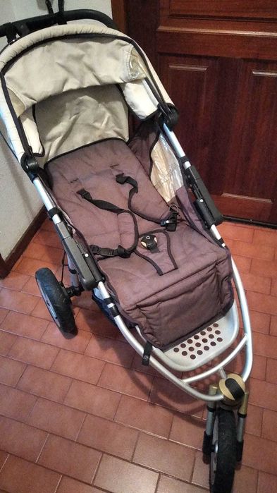 Carrinho de bebé