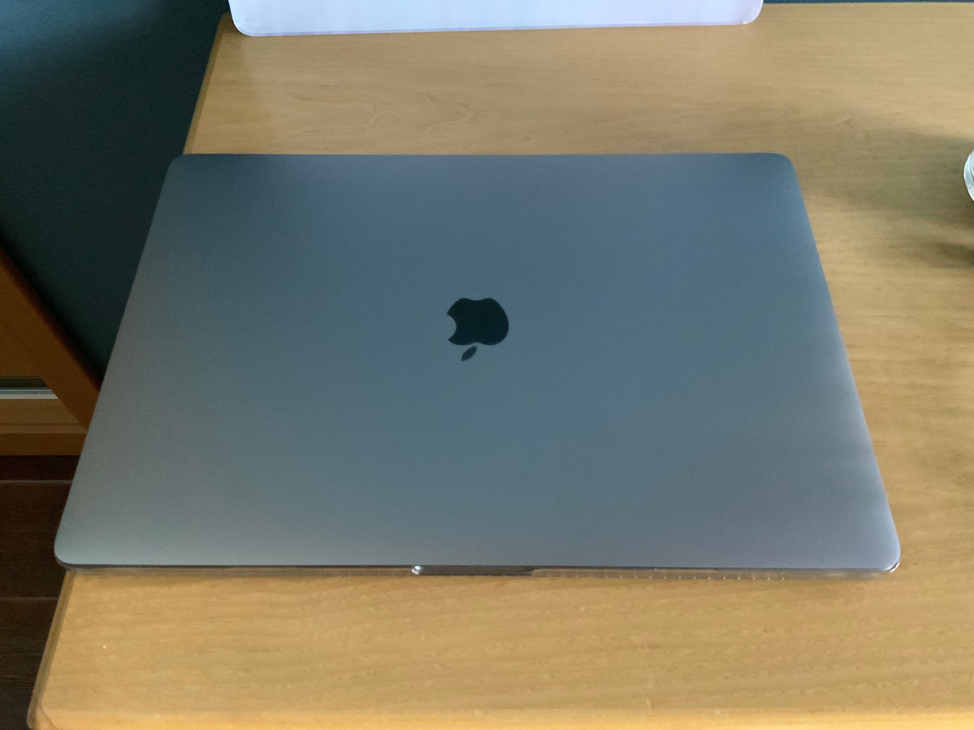 MacBook Pro 16” 2019 em excelente estado