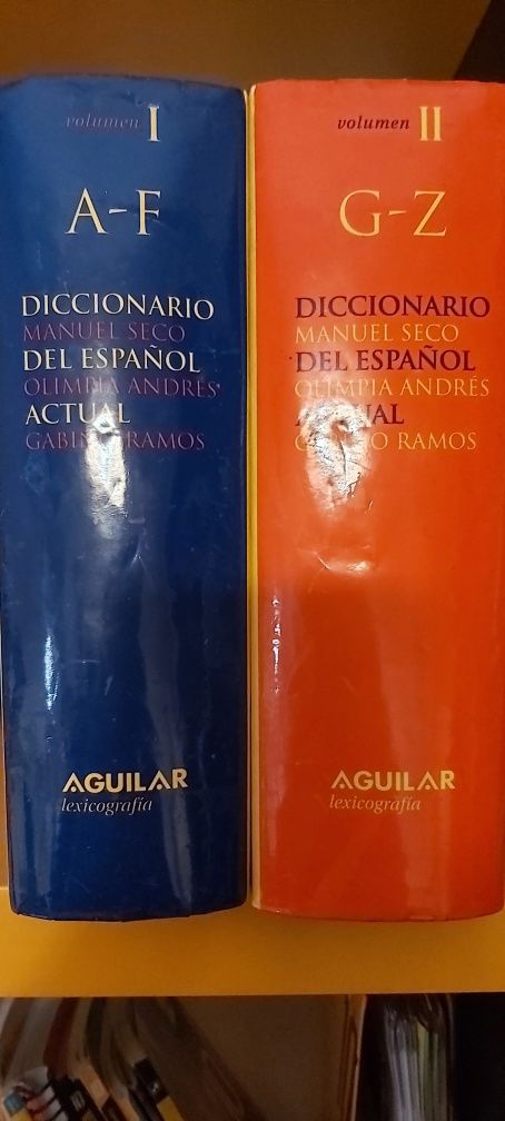 Diccionario del español actual. MANUEL SECO Volumen I y II