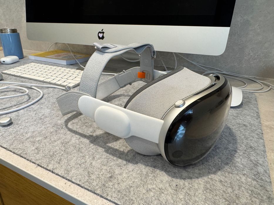 Apple Vision Pro 256 GB USA stan BDB