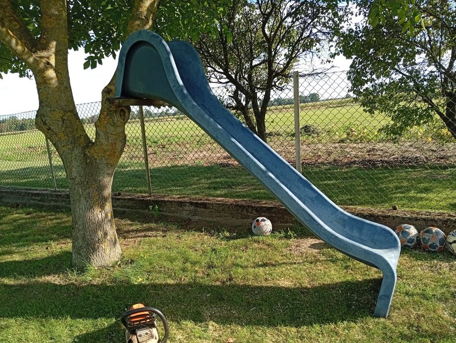 Zjeżdżalnia dla dzieci