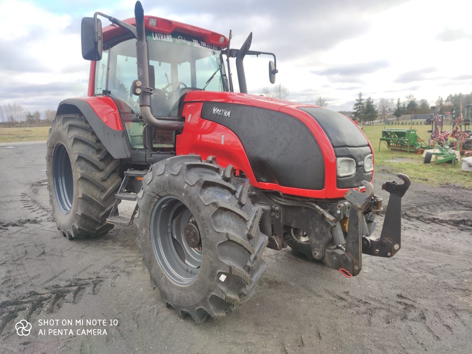 Valtra T 120 / z Tuzem+ Wom / pneumatyka