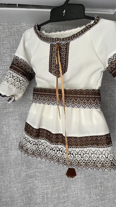 Вишиванка дівчинка