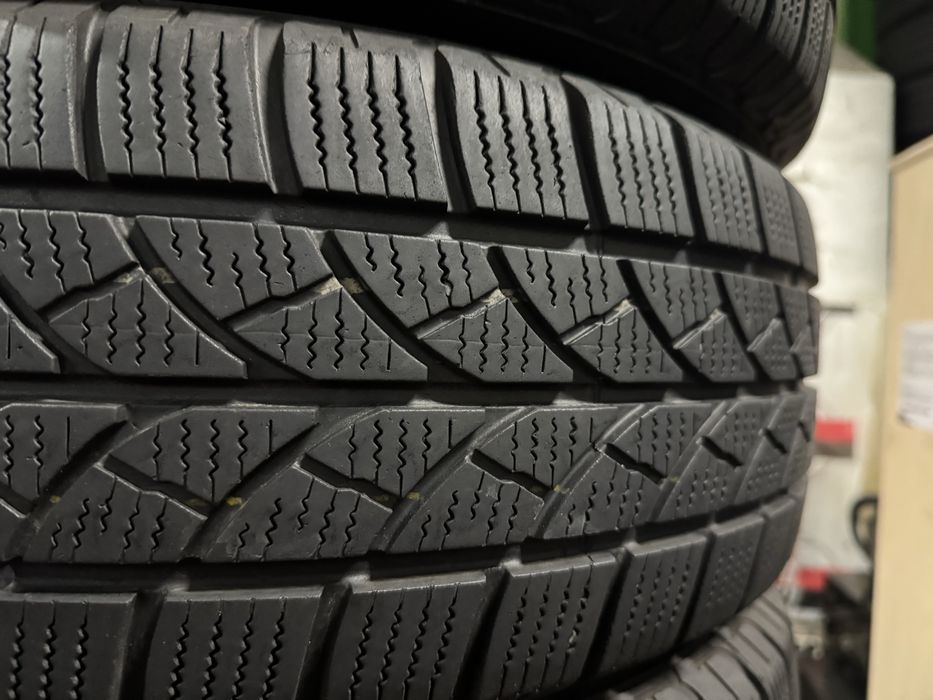 шини б.у зима 215/65 R16C Bridgestone Blizzak LM-18C склад резини