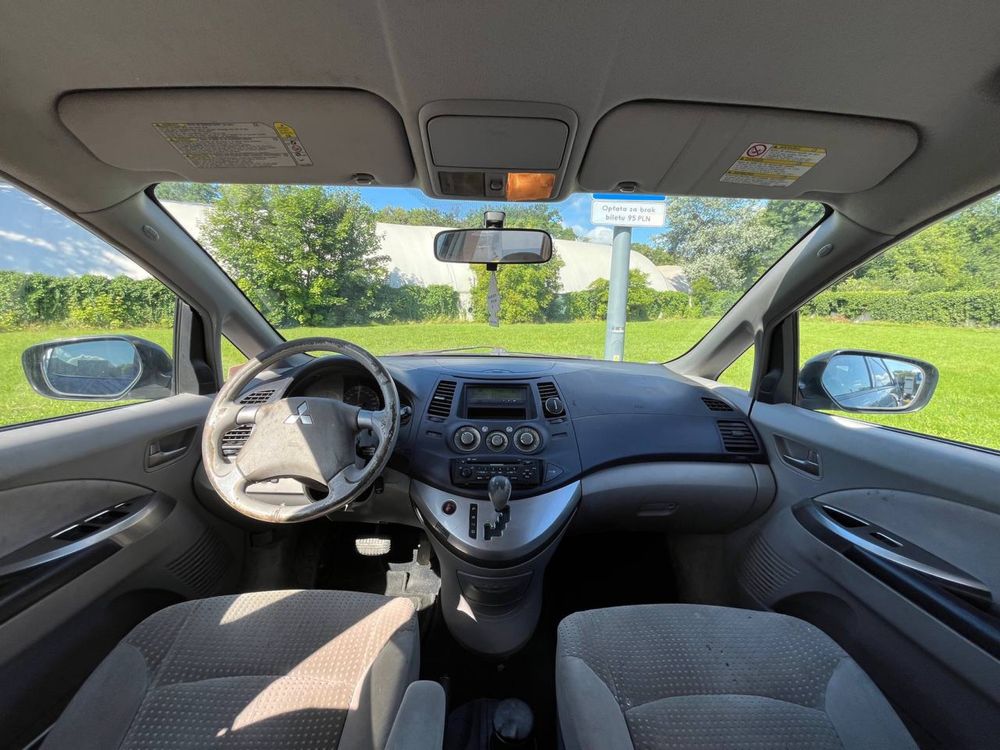Mitsubishi Crandis 2.4 LPG // Klima // Automat // Rodzinne // Dobry