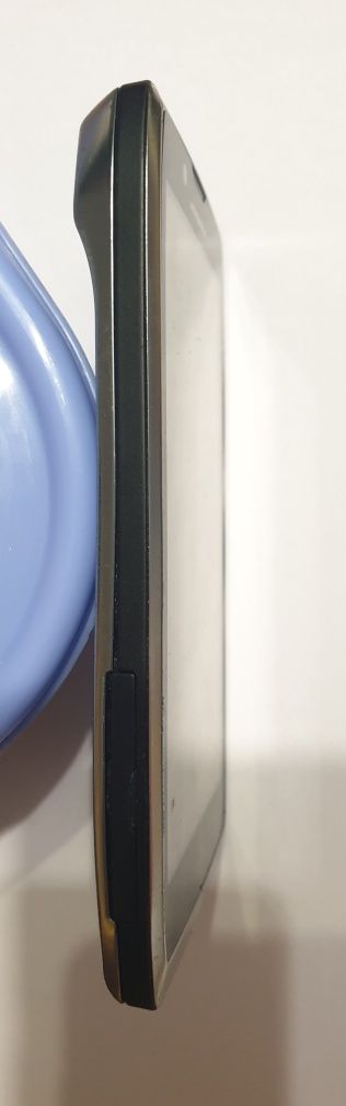 Motorola Electrify 2 XT881 — тонкий стильний дизайн - всього 8 мм